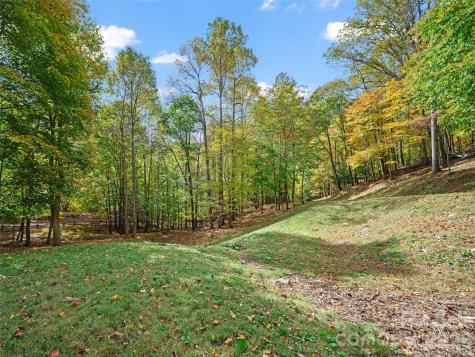 42 Hickory Springs Road Burnsville NC 28714