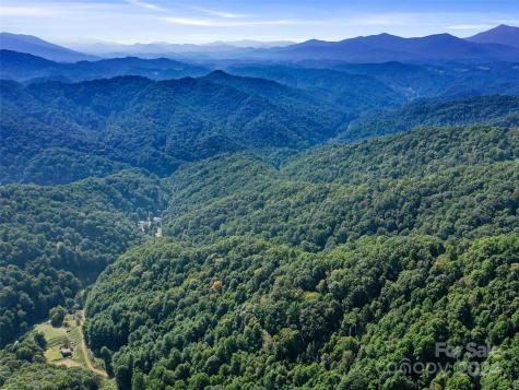 000 Byrd Creek Road Green Mountain NC 28740