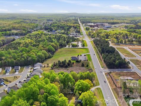 1386 Highway 55 Highway E Clover SC 29710