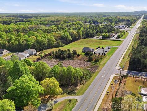 1386 Highway 55 Highway E Clover SC 29710