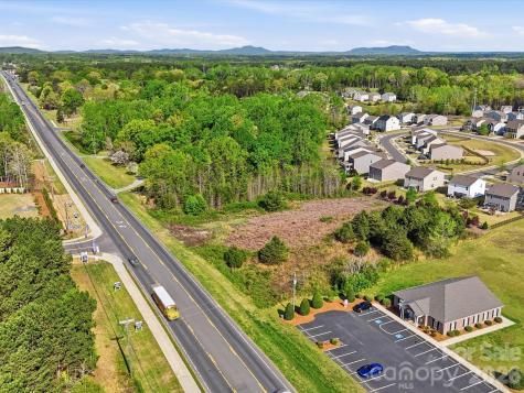 1386 Highway 55 Highway E Clover SC 29710