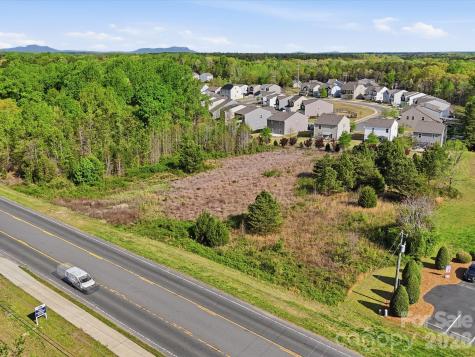 1386 Highway 55 Highway E Clover SC 29710