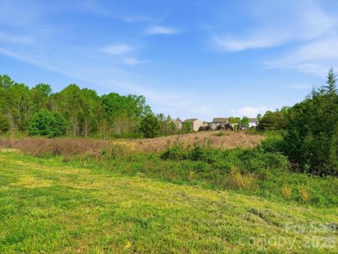 1386 Highway 55 Highway E Clover SC 29710