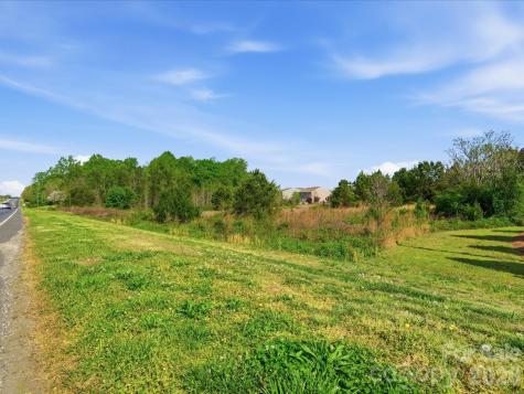 1386 Highway 55 Highway E Clover SC 29710