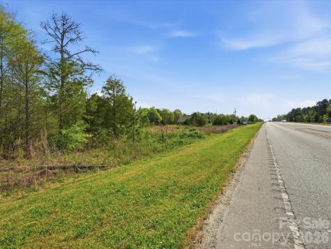 1386 Highway 55 Highway E Clover SC 29710