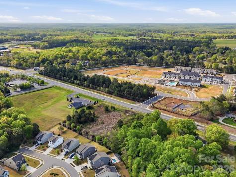1386 Highway 55 Highway E Clover SC 29710