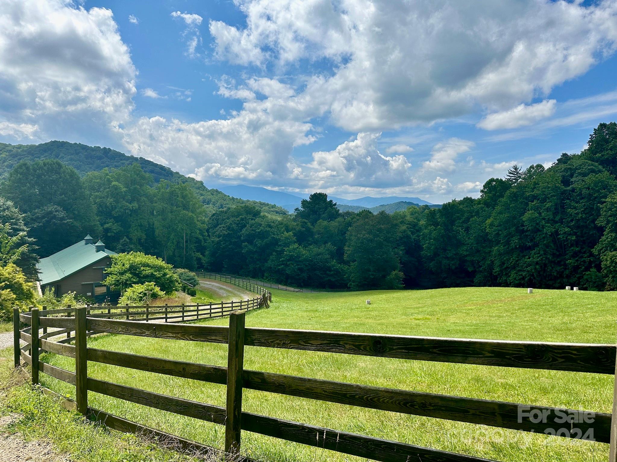 35 Flying Hawk Way Clyde NC 28721
