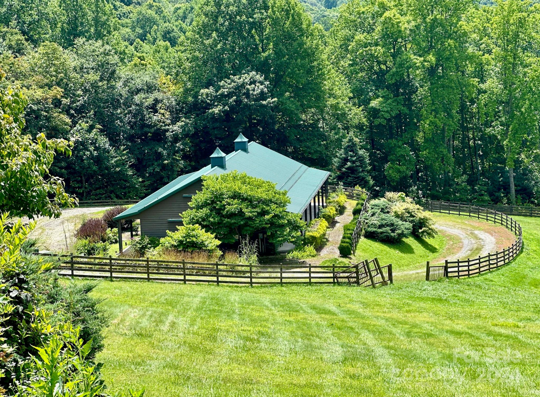 35 Flying Hawk Way Clyde NC 28721