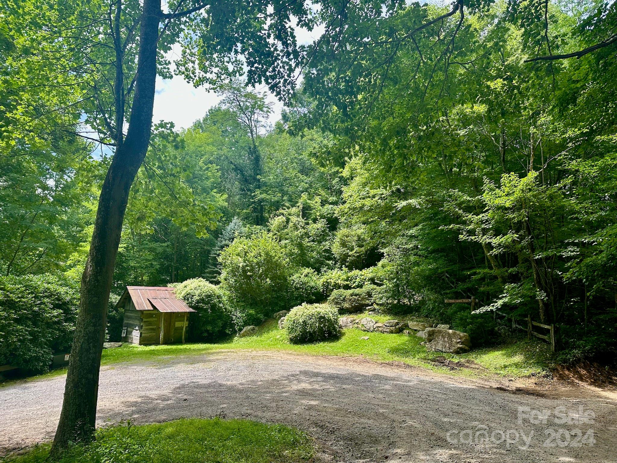35 Flying Hawk Way Clyde NC 28721