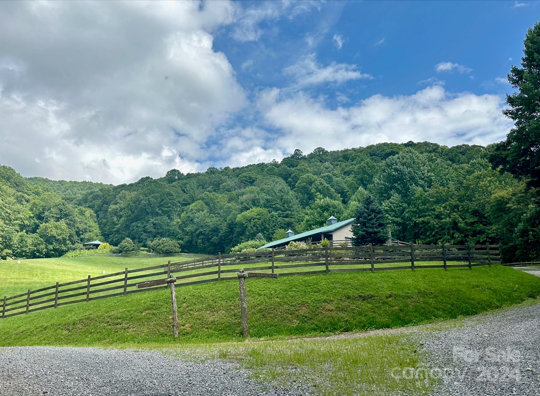 35 Flying Hawk Way Clyde NC 28721