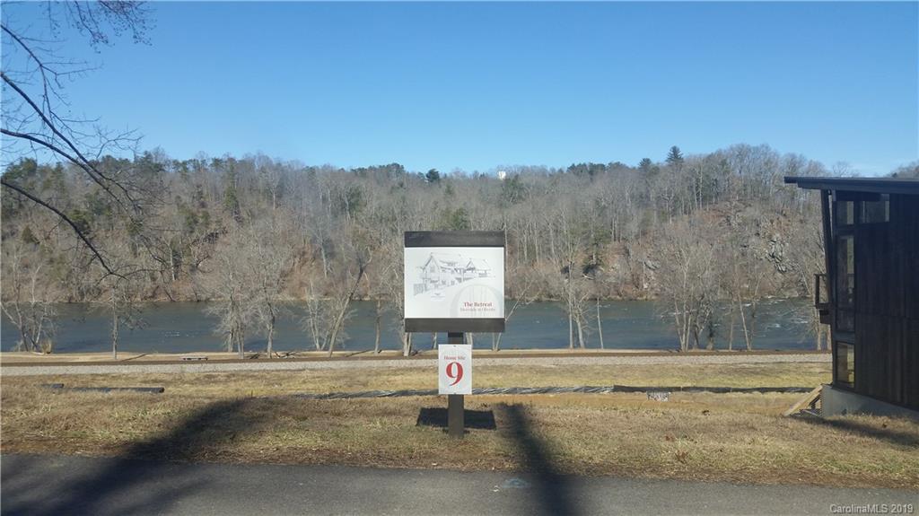 24 River Run Asheville NC 28804