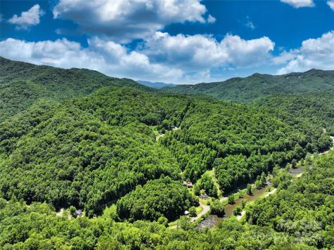 3065 Piney Hill Road Burnsville NC 28714