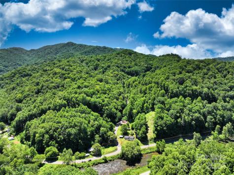 3065 Piney Hill Road Burnsville NC 28714