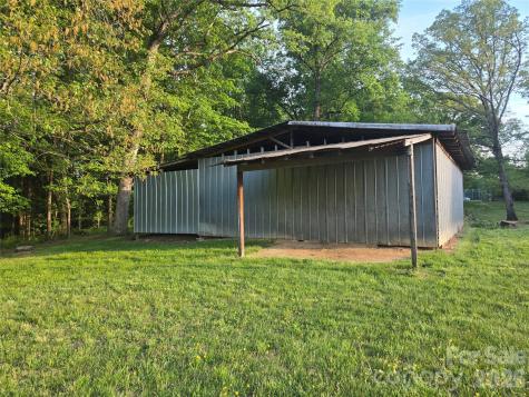 2901 Seats Road Yadkinville NC 27055