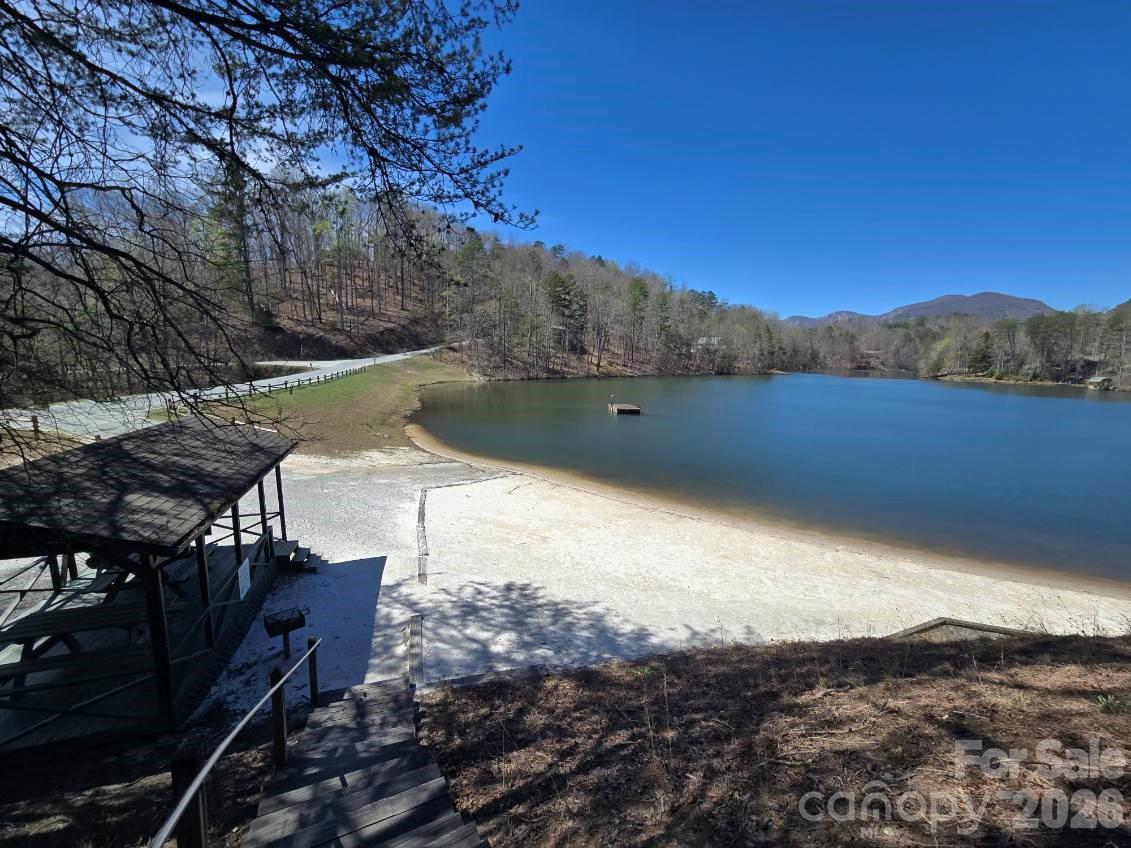 284 Oriole Drive Lake Lure NC 28746