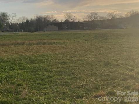 7.33AC Com Chimney Rock Highway Edneyville NC 28792