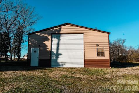 6016 Oxford School Road Claremont NC 28610
