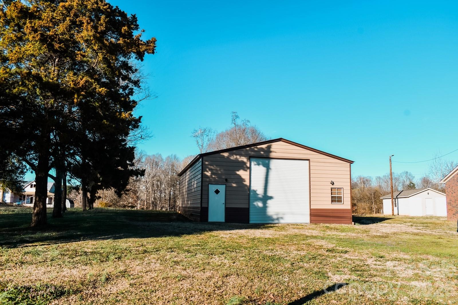 6016 Oxford School Road Claremont NC 28610