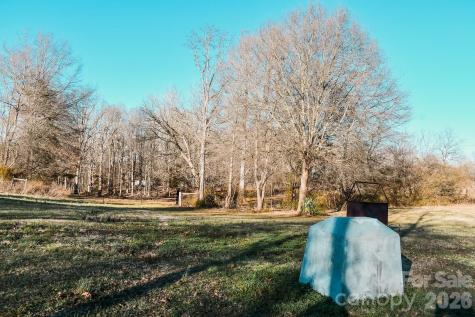 6016 Oxford School Road Claremont NC 28610