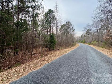 2734 L J Whitley Road Monroe NC 28112