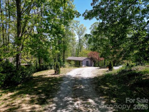 99999 Hicks Mountain Road Hendersonville NC 28792
