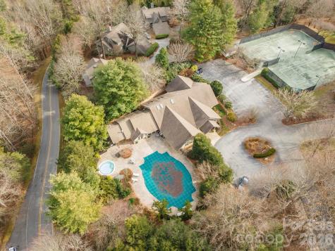 24 Falls Lane Hendersonville NC 28739