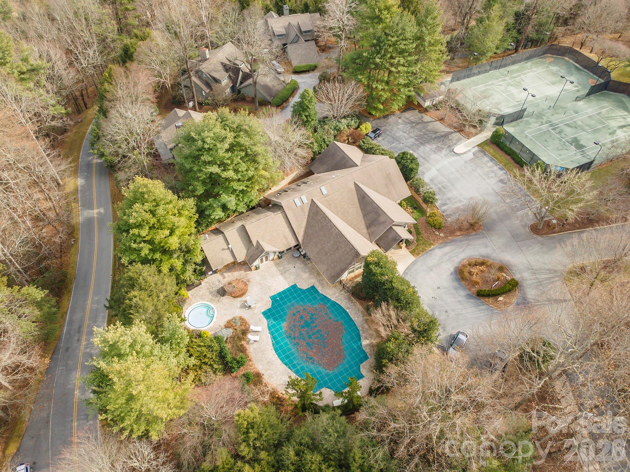 24 Falls Lane Hendersonville NC 28739