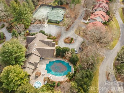 24 Falls Lane Hendersonville NC 28739