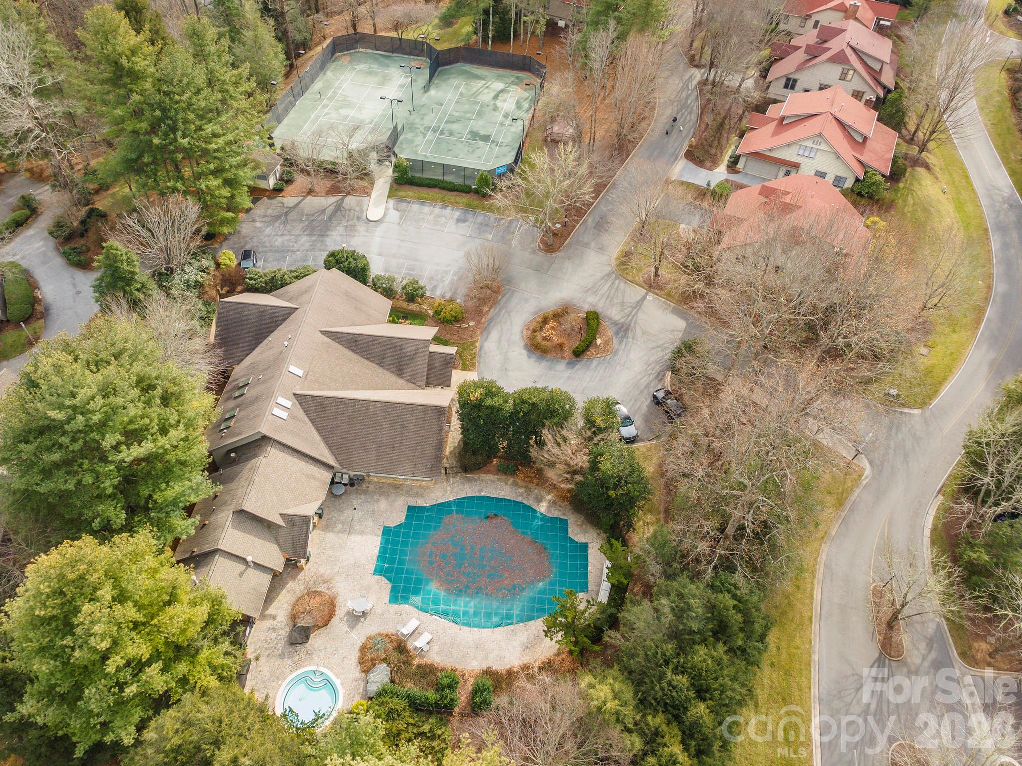 24 Falls Lane Hendersonville NC 28739