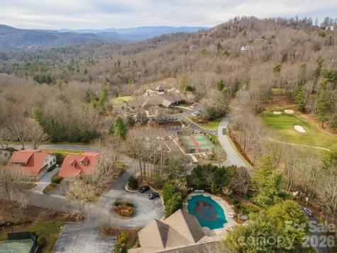 24 Falls Lane Hendersonville NC 28739