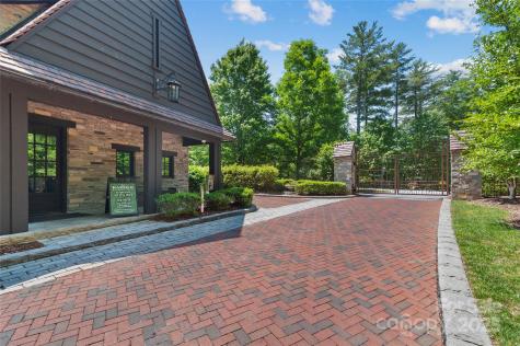 15 Mirehouse Run Asheville NC 28803