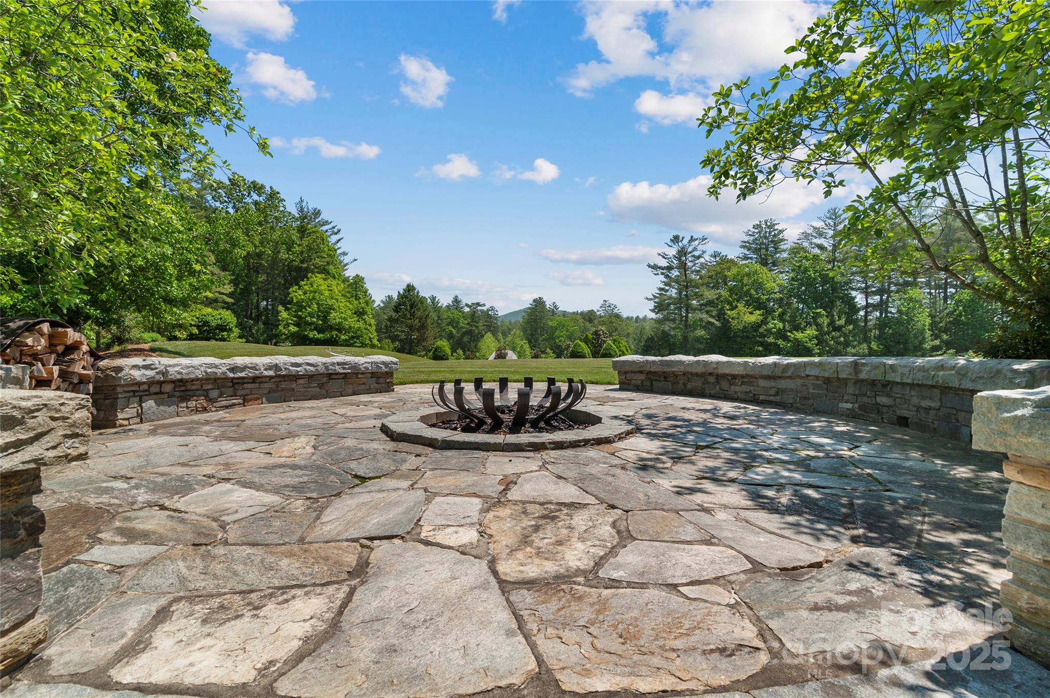 15 Mirehouse Run Asheville NC 28803