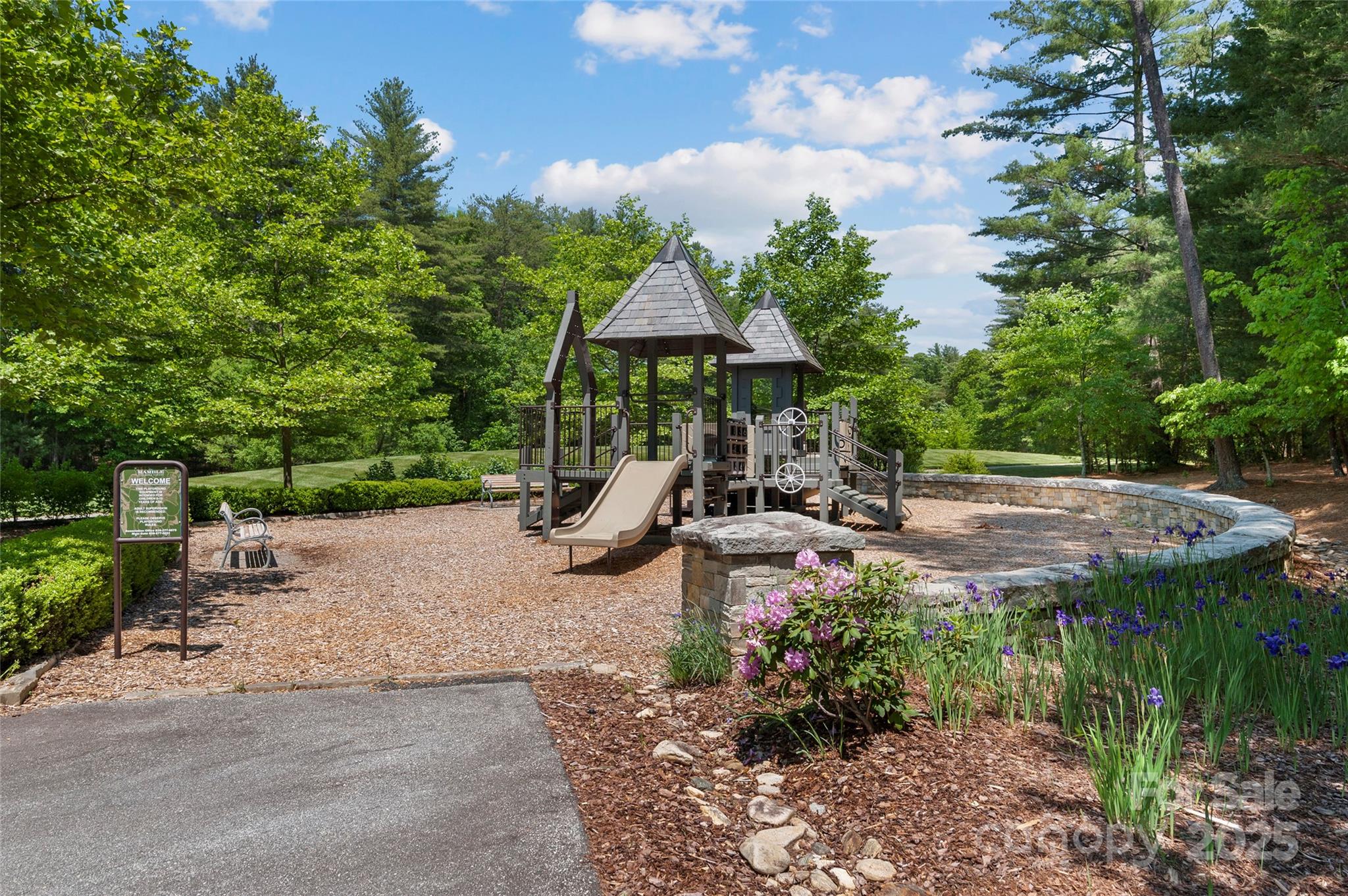 15 Mirehouse Run Asheville NC 28803