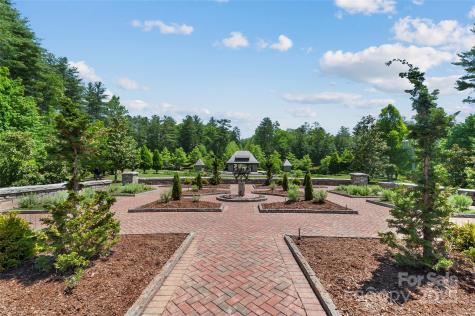 15 Mirehouse Run Asheville NC 28803