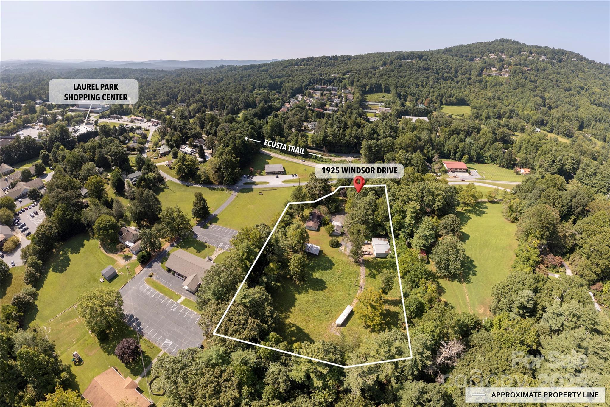 1925-B Windsor Drive Laurel Park NC 28739