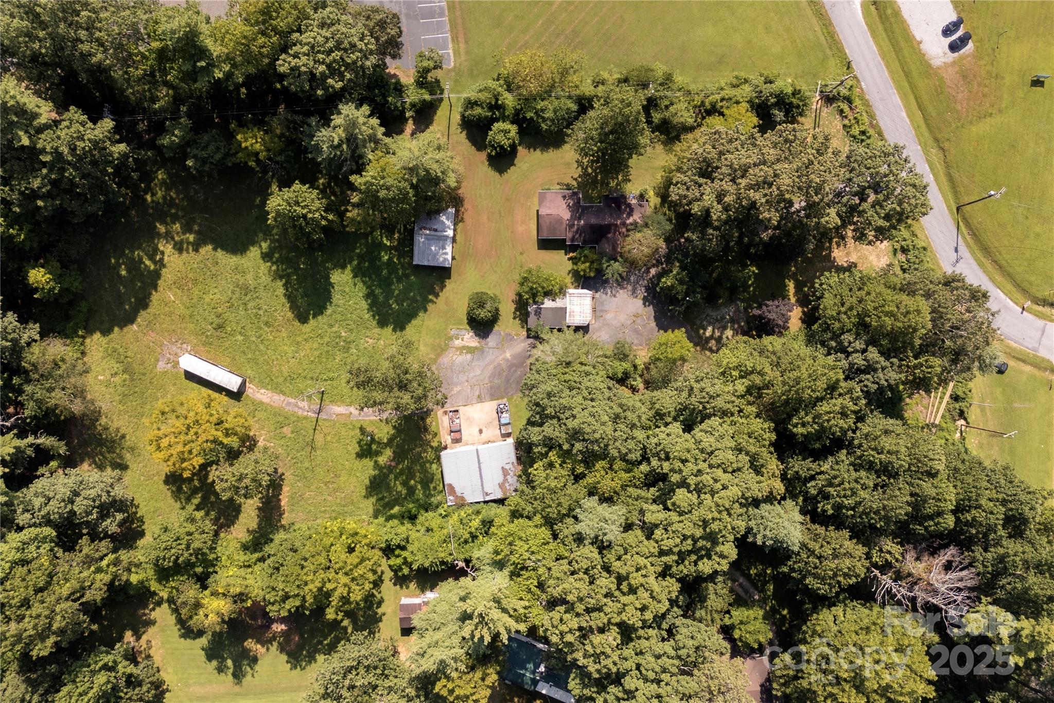 1925-B Windsor Drive Laurel Park NC 28739