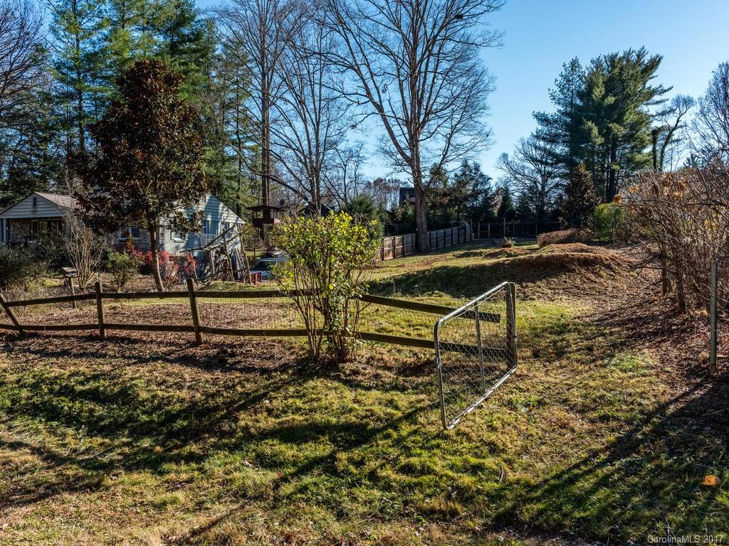 33 Lakewood Drive Asheville NC 28803