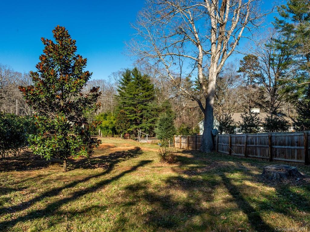 33 Lakewood Drive Asheville NC 28803