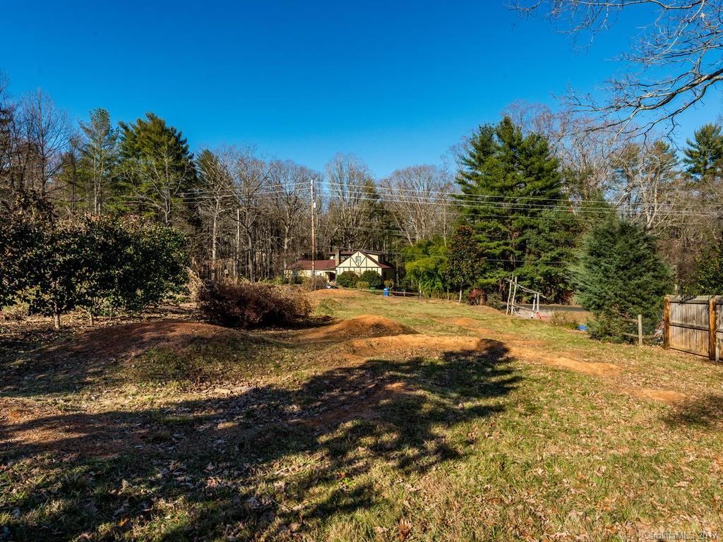 33 Lakewood Drive Asheville NC 28803
