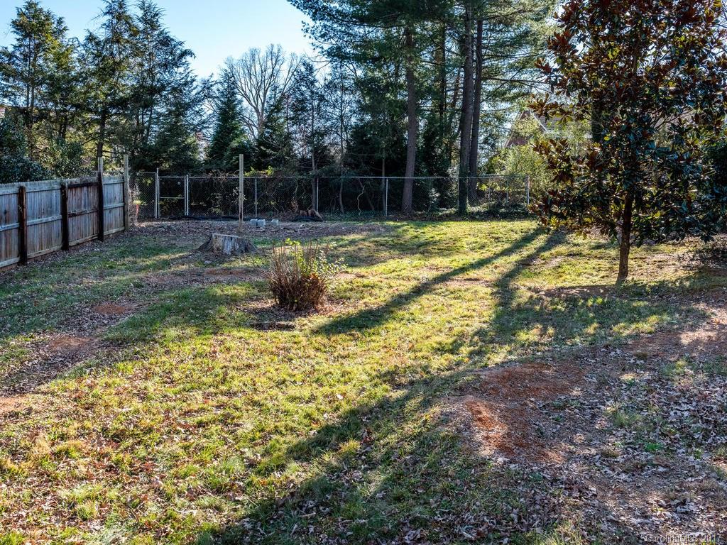 33 Lakewood Drive Asheville NC 28803