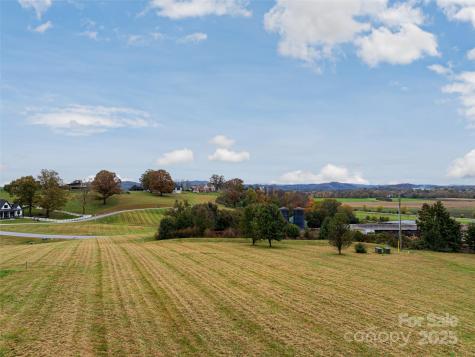 301 Majestic Ridge Road Mills River NC 28759
