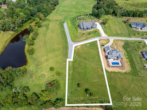 301 Majestic Ridge Road Mills River NC 28759