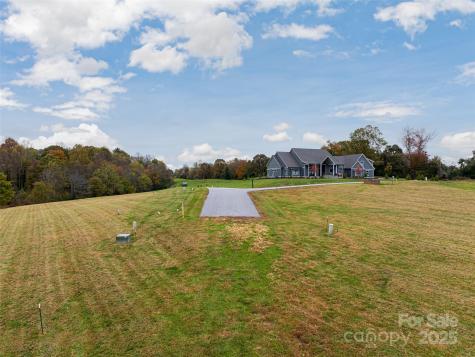 301 Majestic Ridge Road Mills River NC 28759