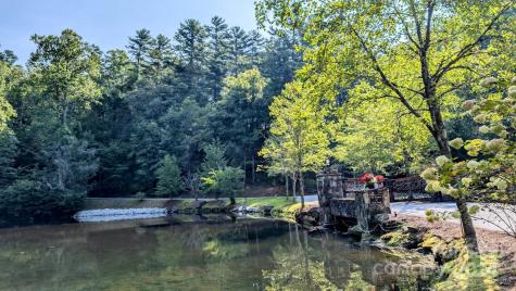 18 White Tail Drive Sapphire NC 28774