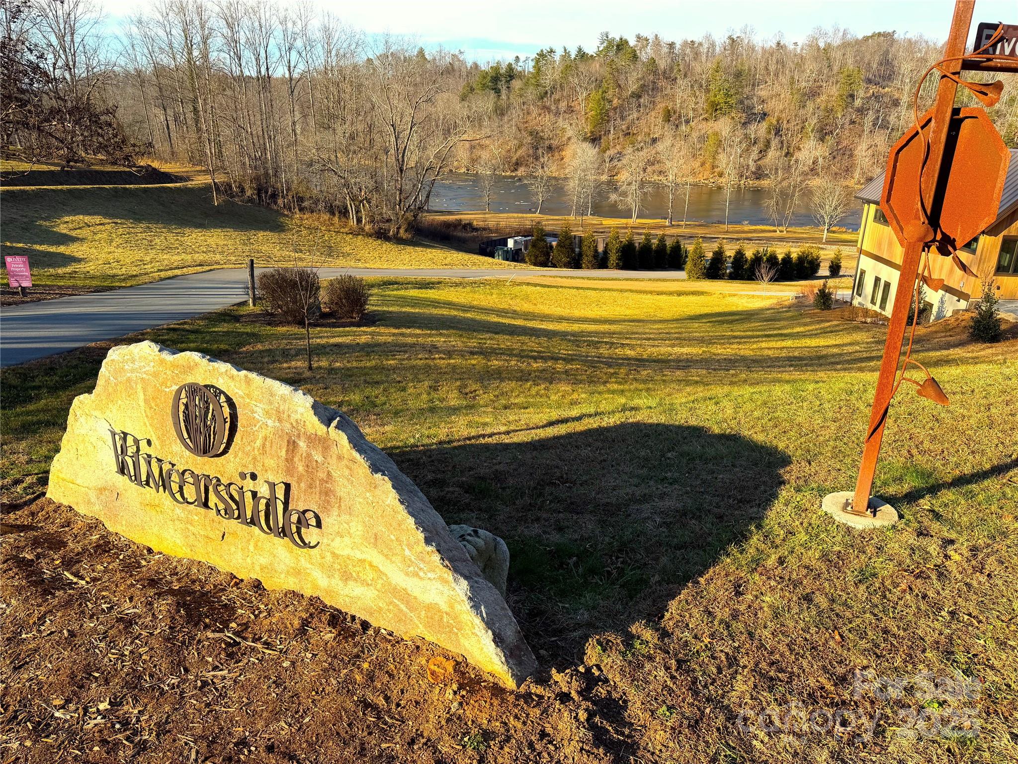 2 River Run Asheville NC 28804