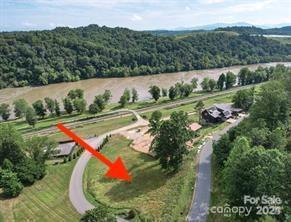 2 River Run Asheville NC 28804