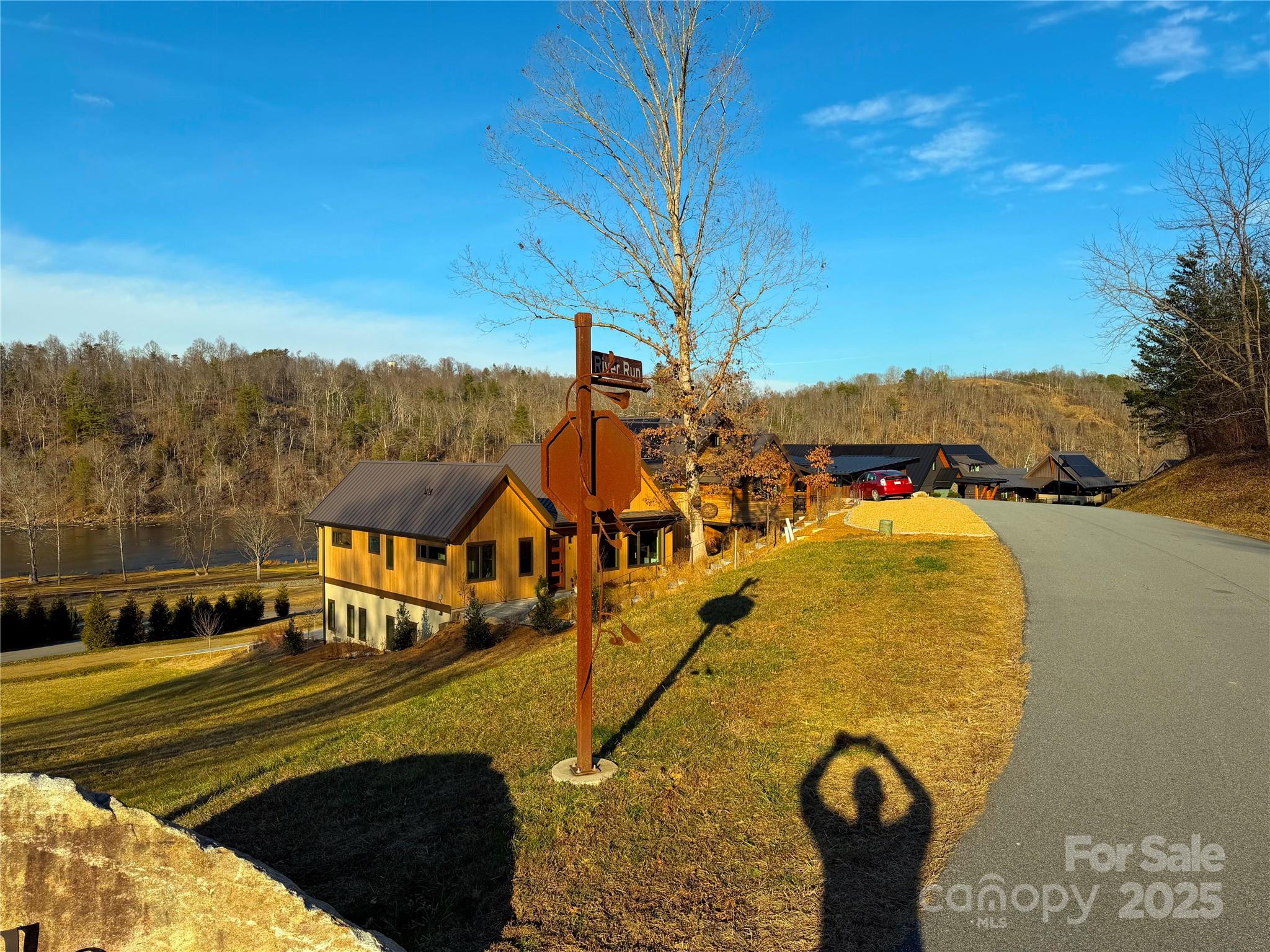 2 River Run Asheville NC 28804