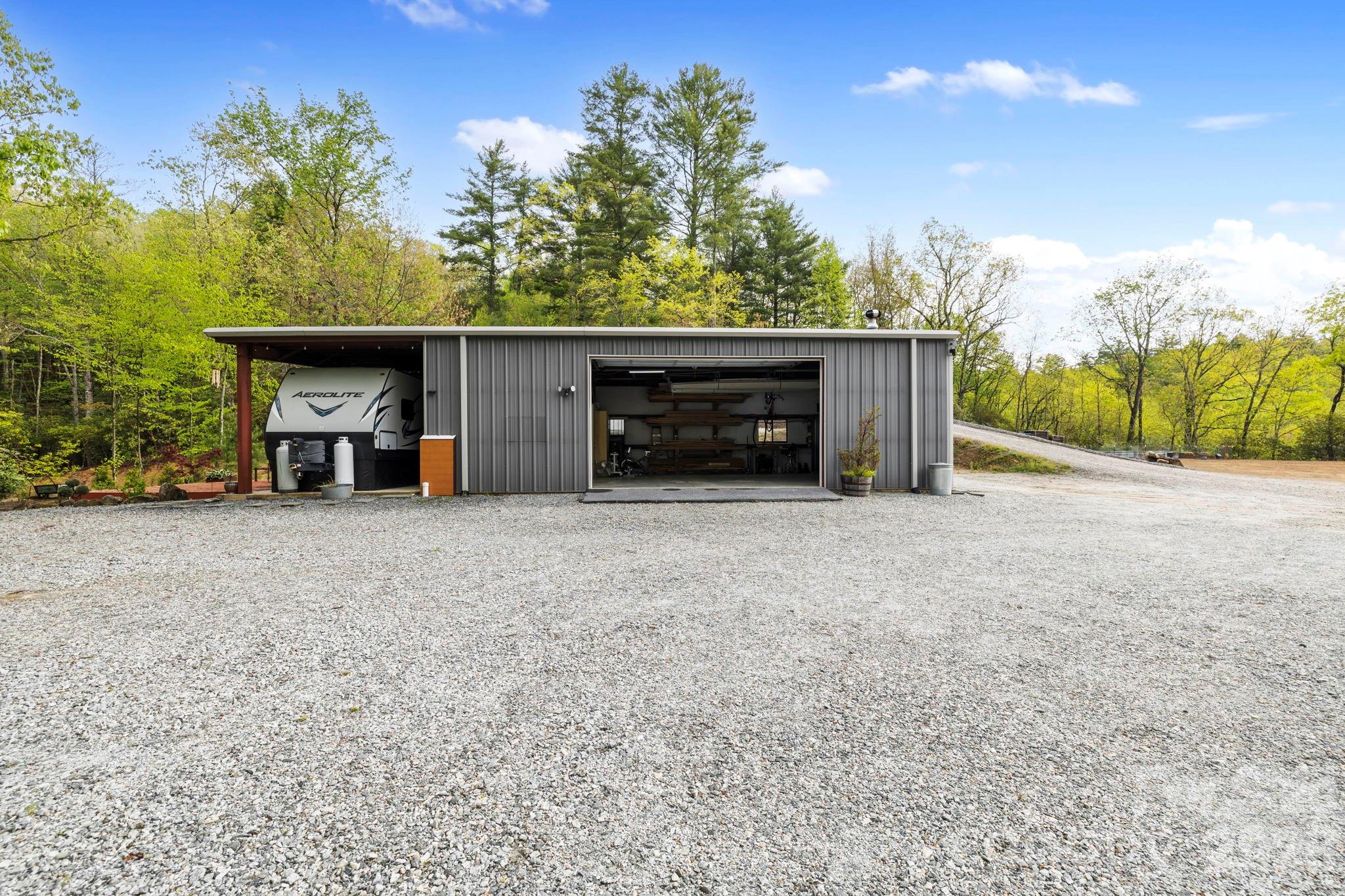 181 Pathkiller Road Lake Toxaway NC 28747