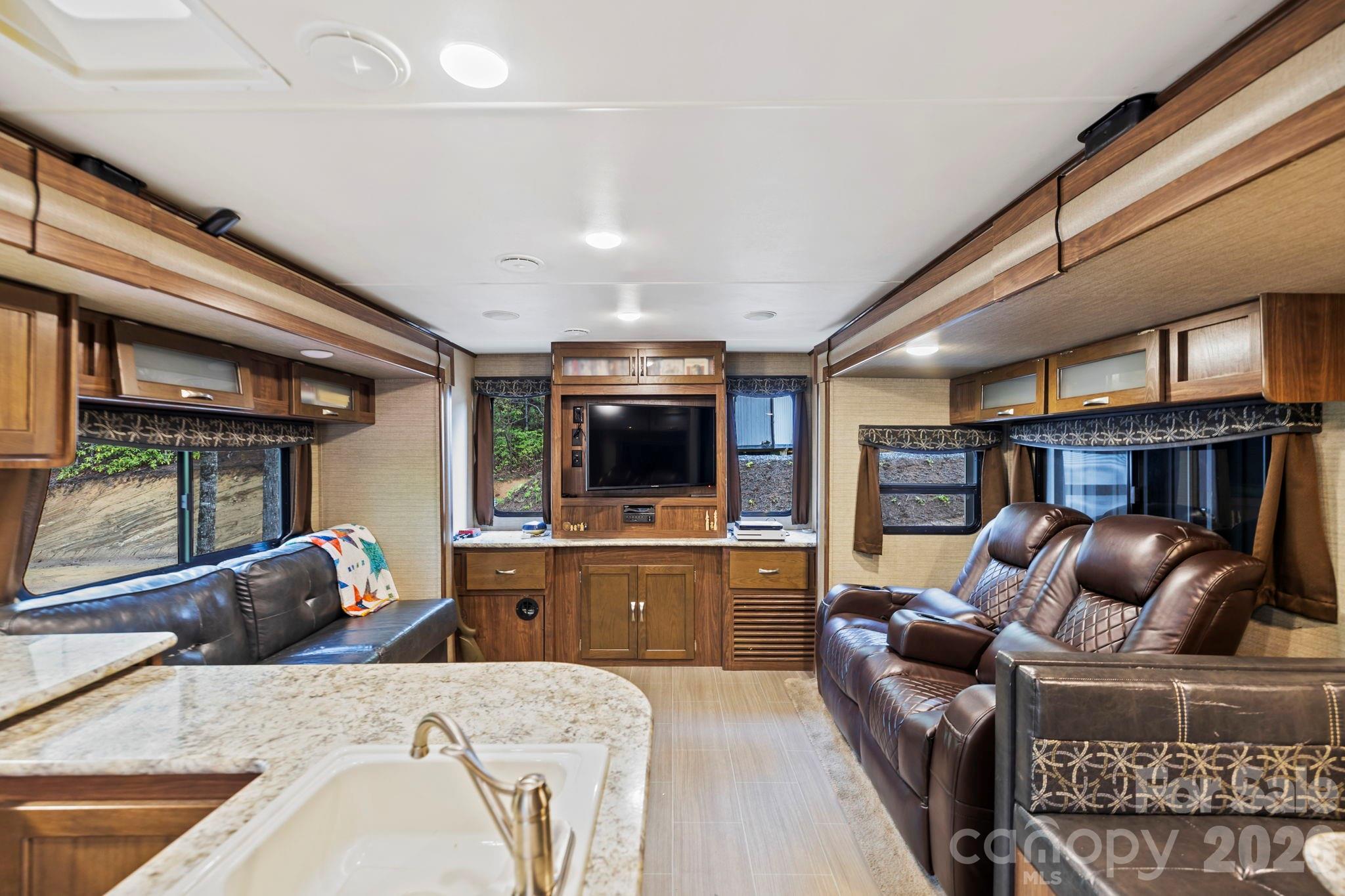 181 Pathkiller Road Lake Toxaway NC 28747
