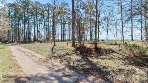 403 Chambers Point Belhaven NC 27810